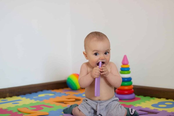 Quel est le rôle essentiel d'un tapis de jeu dans le développement de votre enfant ?